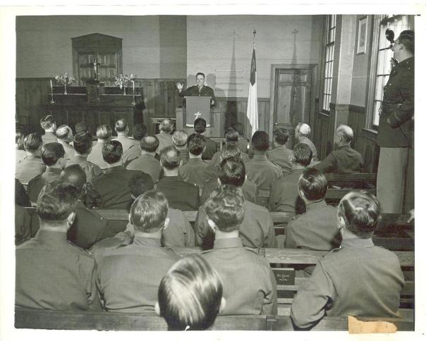 1942 chaplain school