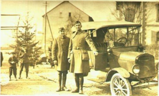 WW1 Chaplain & Assistant