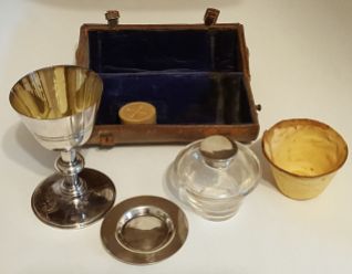 World-War-One-British-Trench-Communion-Set-by-Wippell-1